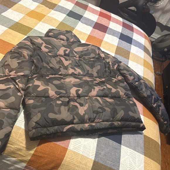 Awesome Camouflage Jacket - Picture 3 of 4